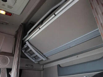 2016-daf-xf106-460-1429018-45823666