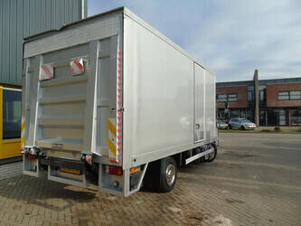 2011-iveco-eurocargo-1429021-45823766