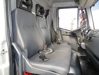 2011-iveco-eurocargo-1429021-45823770