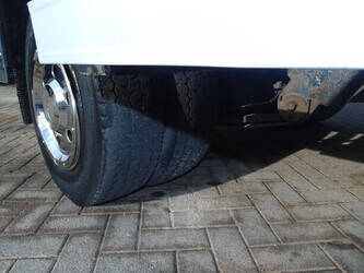 2011-iveco-eurocargo-1429021-45823786