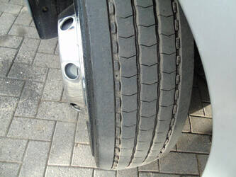 2011-iveco-eurocargo-1429021-45823789