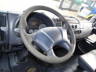 2011-iveco-eurocargo-1429021-45823795