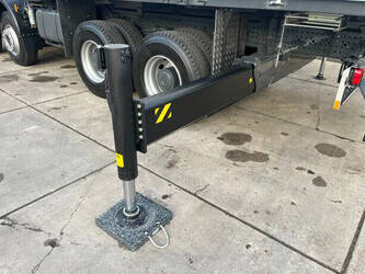 2025-mercedes-benz-arocs-4140-1429036-45824207