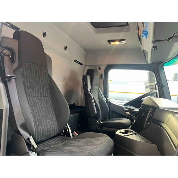 2025 مرسيدس بنز Arocs 4140-45824217