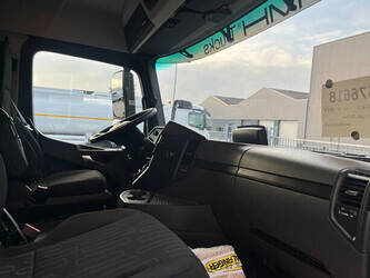 2025-mercedes-benz-arocs-4140-1429036-45824218