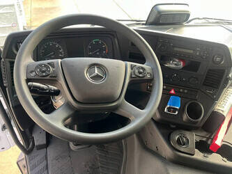 2026-mercedes-benz-arocs-1736-45824245