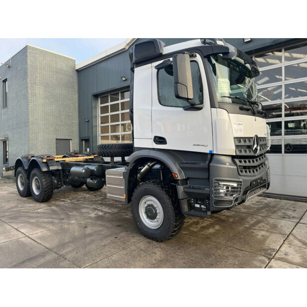 2025 مرسيدس بنز AROCS 3340-45824255