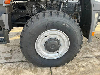 2025-mercedes-benz-arocs-3340-1429038-45824261