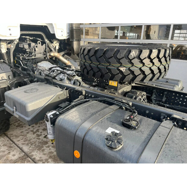 2025 مرسيدس بنز AROCS 3340-45824283