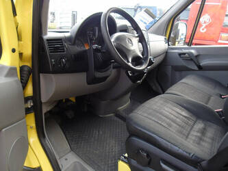 2014-mercedes-benz-sprinter-516-45824320