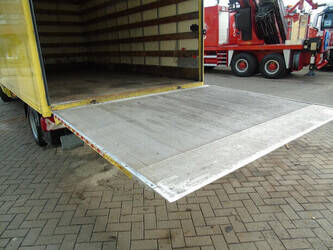 2014-mercedes-benz-sprinter-516-45824325