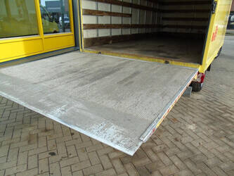 2014-mercedes-benz-sprinter-516-45824342