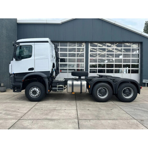 2025 Mercedes-Benz ACTROS 3348-45824390