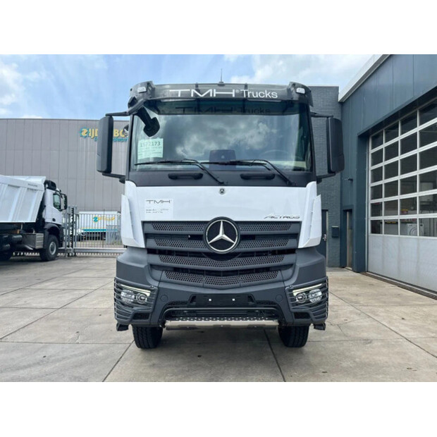 2025 Mercedes-Benz ACTROS 3348-45824423