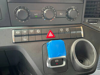 2025-mercedes-benz-arocs-4058-as-1429049-45824572