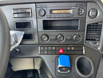 2025-mercedes-benz-arocs-4058-as-1429050-45824603