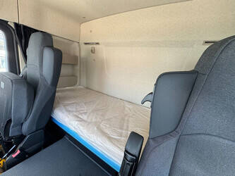 2025-mercedes-benz-arocs-4058-as-1429050-45824605