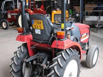 2006-shibaura-st318-hs-45824850