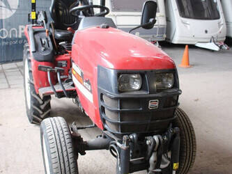 2006-shibaura-st318-hs-45824852