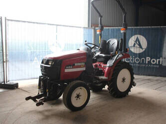 2006-shibaura-st318-hs-45824856