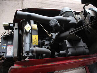 2006-shibaura-st318-hs-45824864