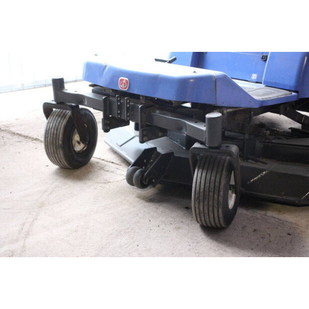 2010 Iseki SZ330-45824923