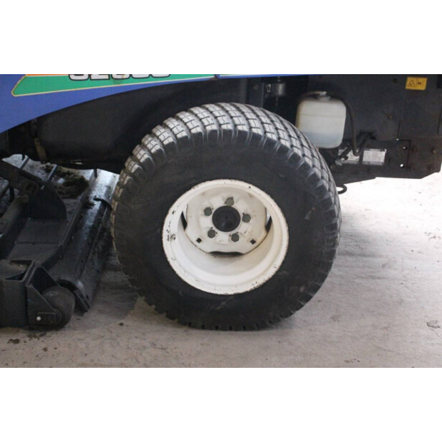 2010 Iseki SZ330-45824925