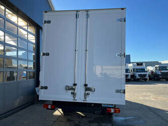 2025-mercedes-benz-accelo-915-1429066-45824997