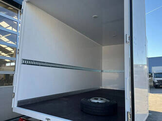 2025-mercedes-benz-accelo-915-1429066-45825000