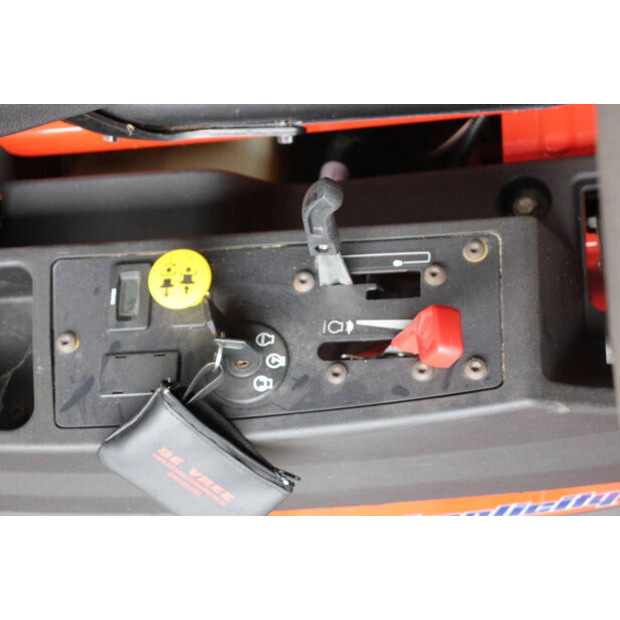 2017 Simplicity Courier SZT350-45825079