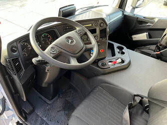 2025-mercedes-benz-arocs-3340-1429070-45825089