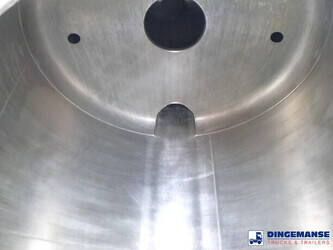 2011-burg-others-1429072-45825150