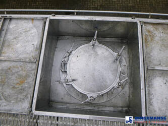 2011-burg-others-1429072-45825152