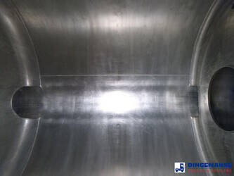 2011-burg-others-1429072-45825153