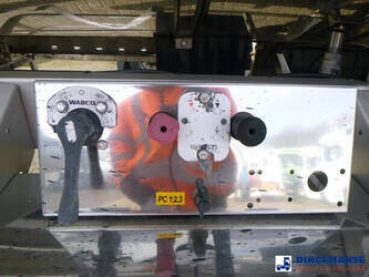 2012-burg-others-1429075-45825234