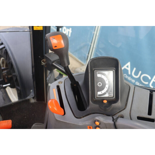 2005 نيو هولاند TS100A-45825319