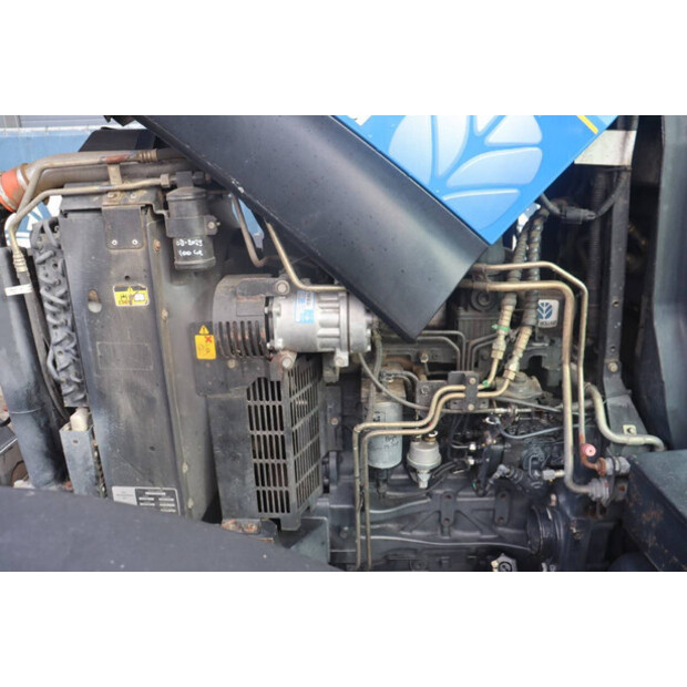 2005 نيو هولاند TS100A-45825332