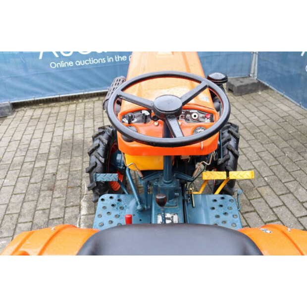 KUBOTA B7001-45826277