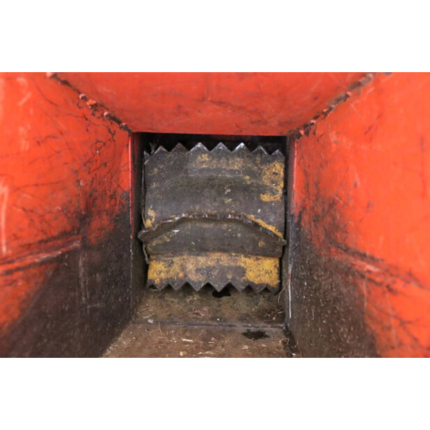 Caravaggi Cippo 10-45826388