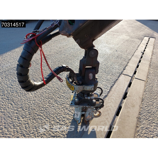 2018 رينو C380-45826421