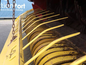 2001-new-holland-548-1429135-45827329