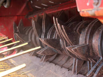 2001-new-holland-548-1429135-45827330