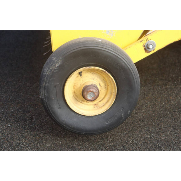 2001 New Holland 548-45827333