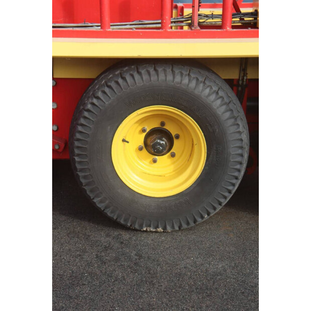 2001 New Holland 548-45827335