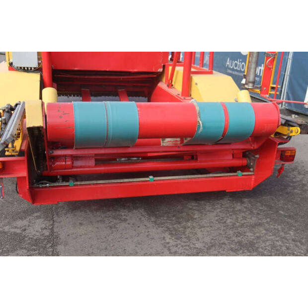 2001 New Holland 548-45827340