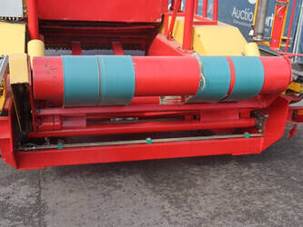 2001-new-holland-548-1429135-45827340