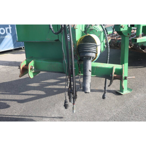 2006 مكهيل 998-45827385