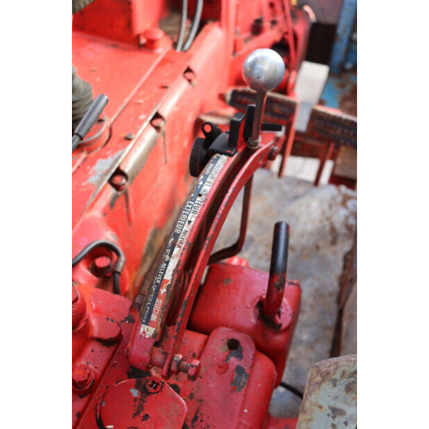 2020 دافيد براون D8T-45827612