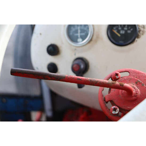 2020 دافيد براون D8T-45827616