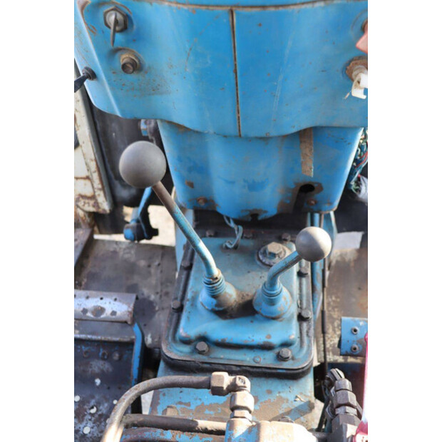 فورد 4000-45827647